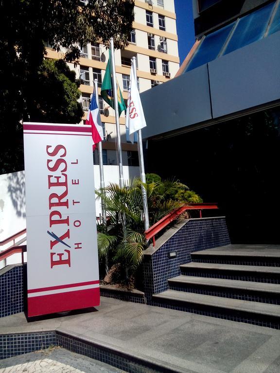 Express Hotel Salvador Bagian luar foto